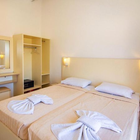 Playa Bay Hotel Zakynthos Лаганас Екстериор снимка