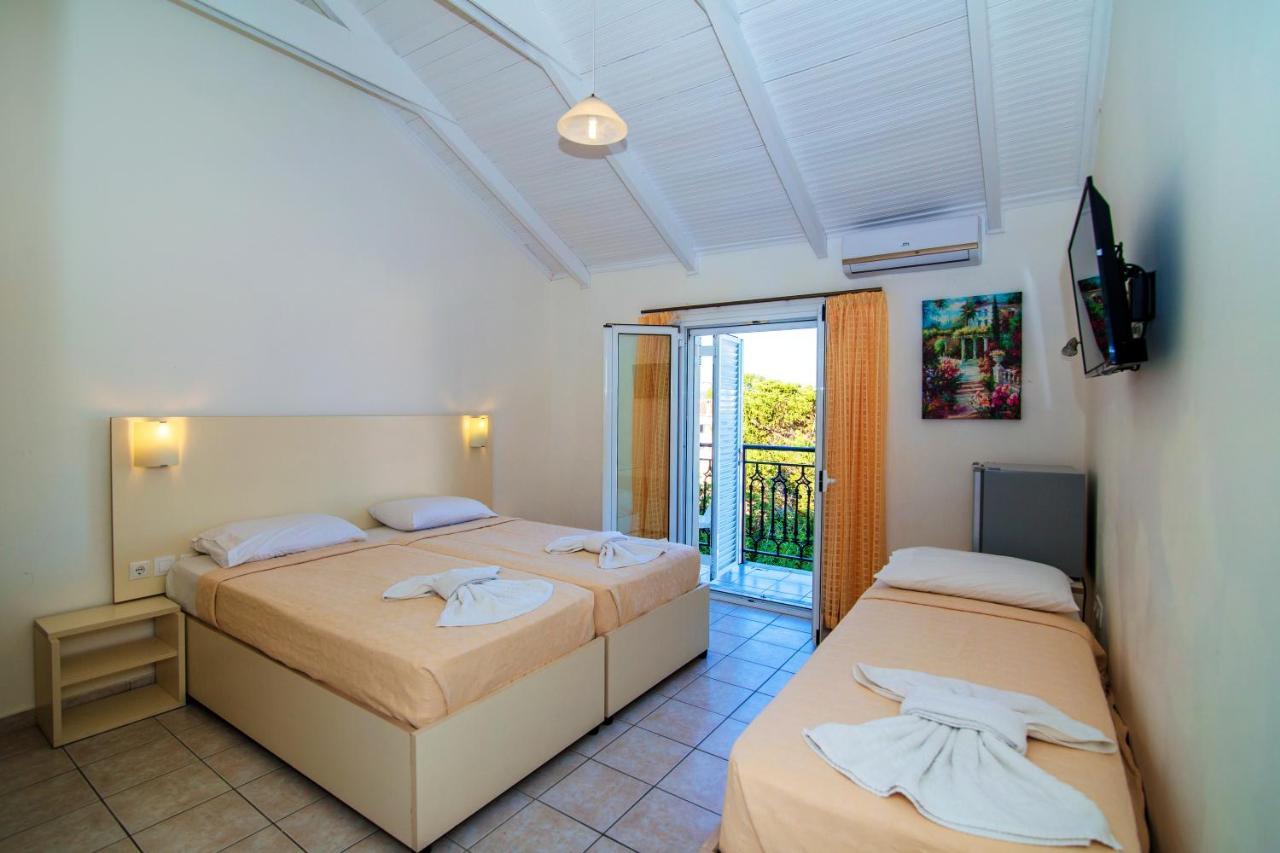 Playa Bay Hotel Zakynthos Лаганас Екстериор снимка