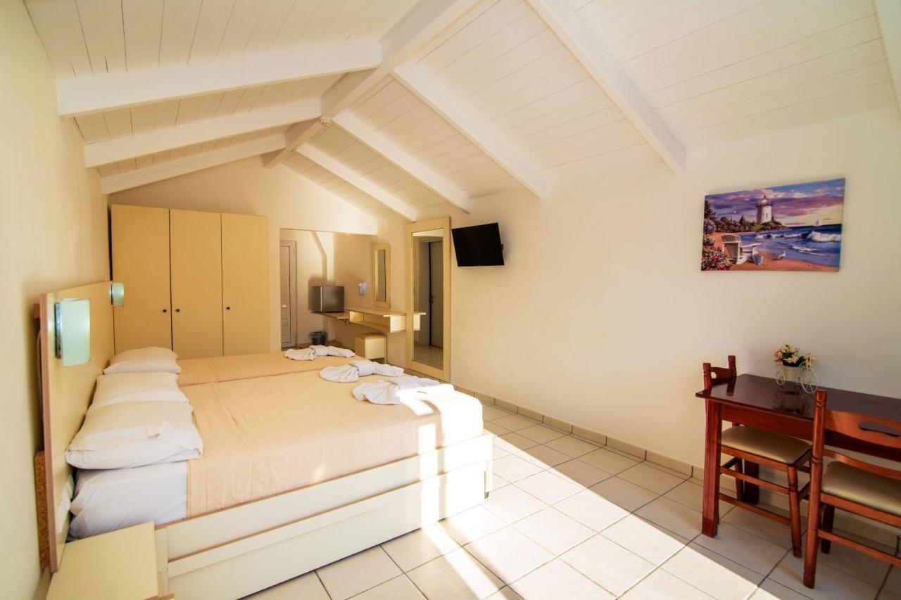 Playa Bay Hotel Zakynthos Лаганас Екстериор снимка
